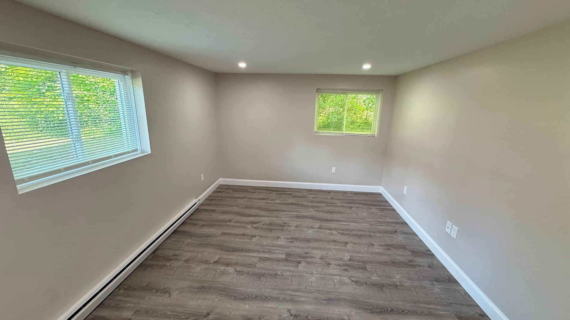 Webster Apartment: 310 Thompson Road