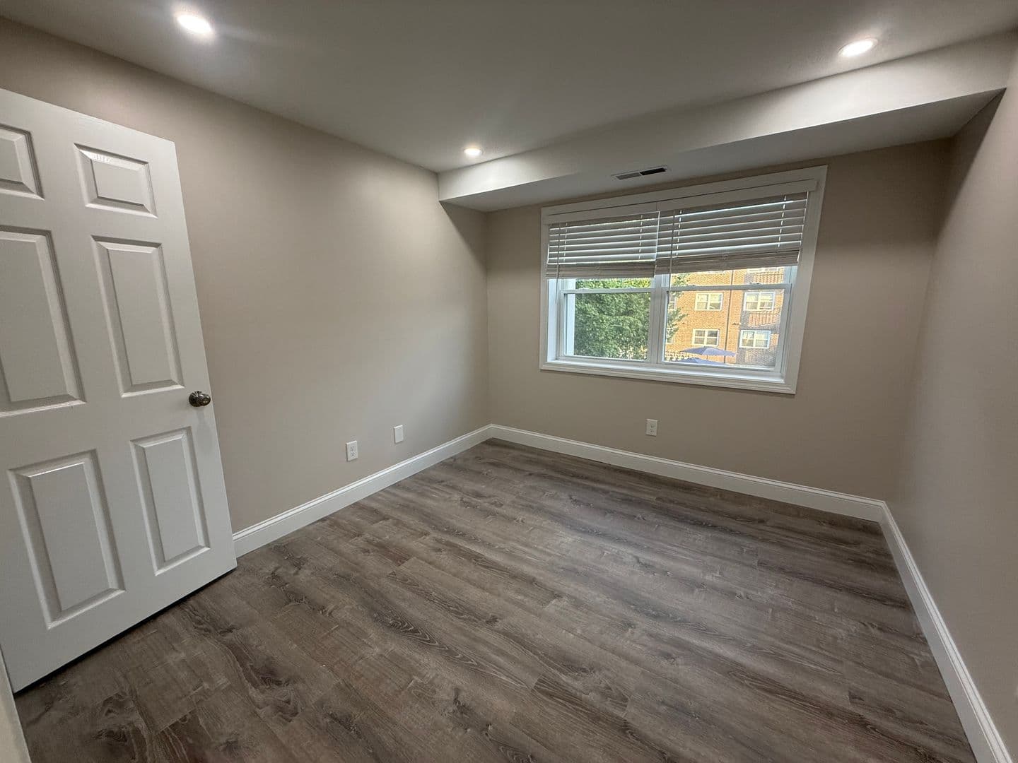 Billerica Apartment: 13-27 Kenmar Drive