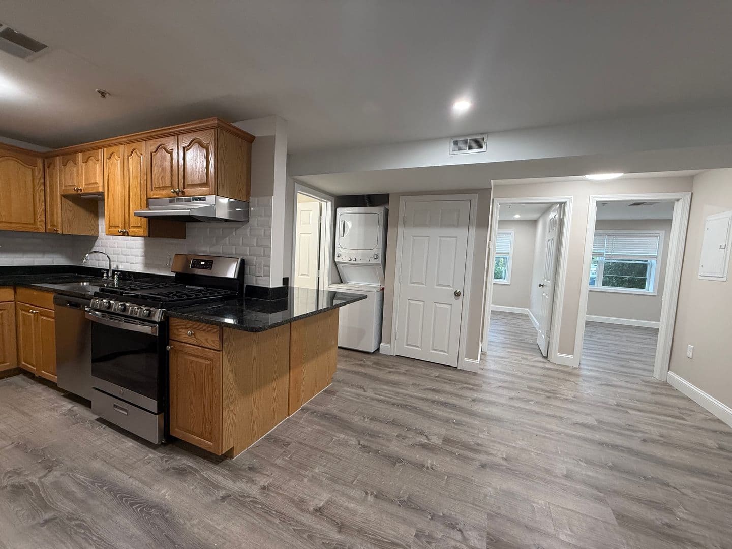 Billerica Apartment: 13-27 Kenmar Drive