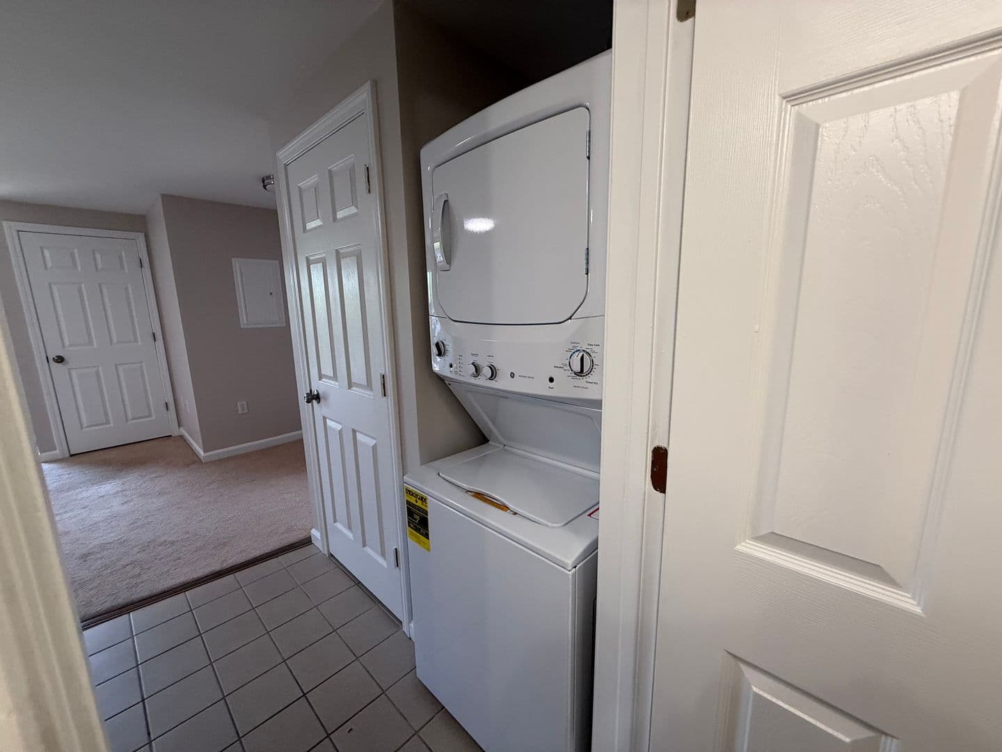 Billerica Apartment: 13-27 Kenmar Drive