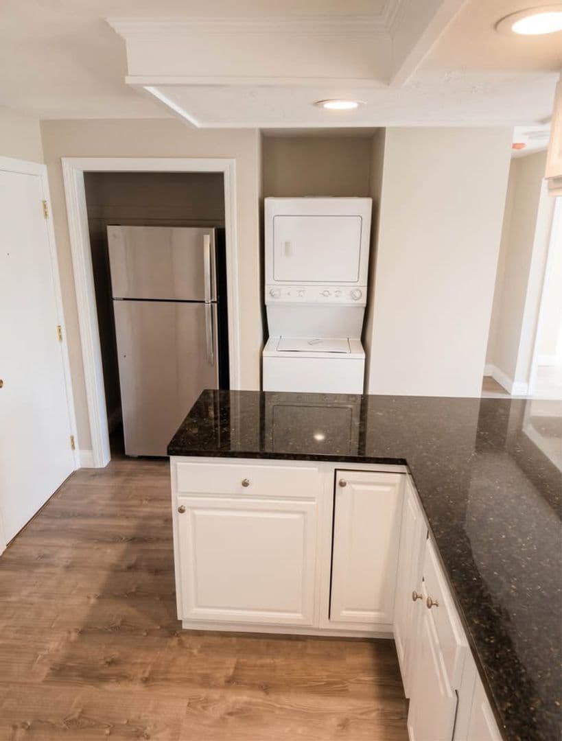 Billerica Apartment: 13-27 Kenmar Drive