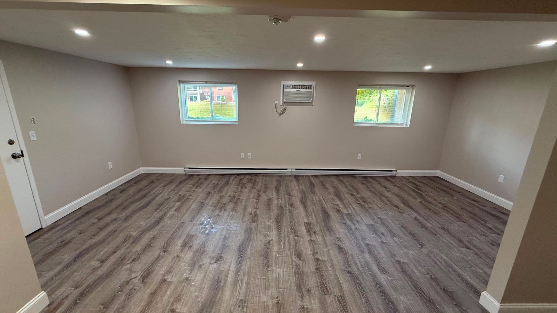 Webster Apartment: 310 Thompson Road