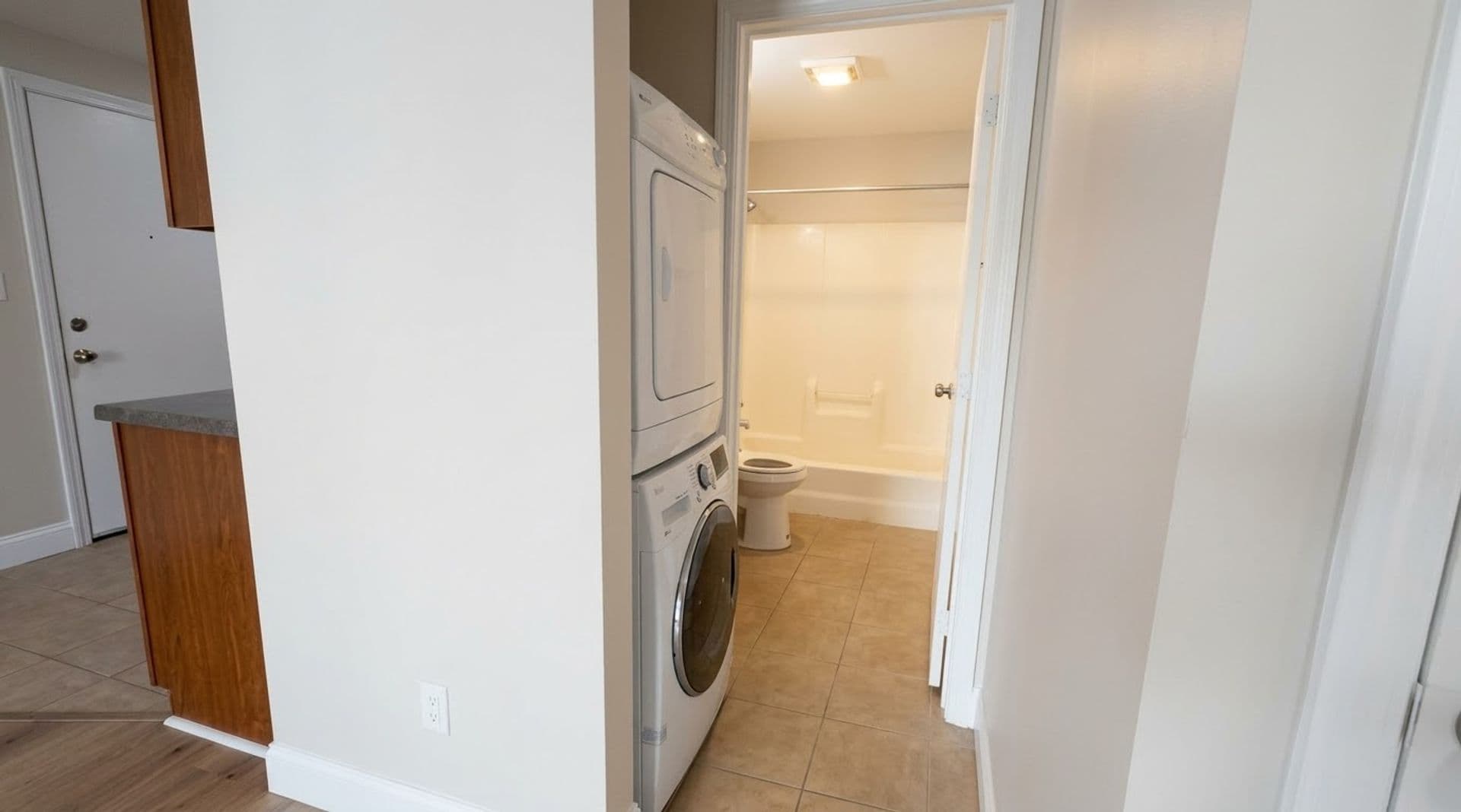 Billerica Apartment: 13-27 Kenmar Drive