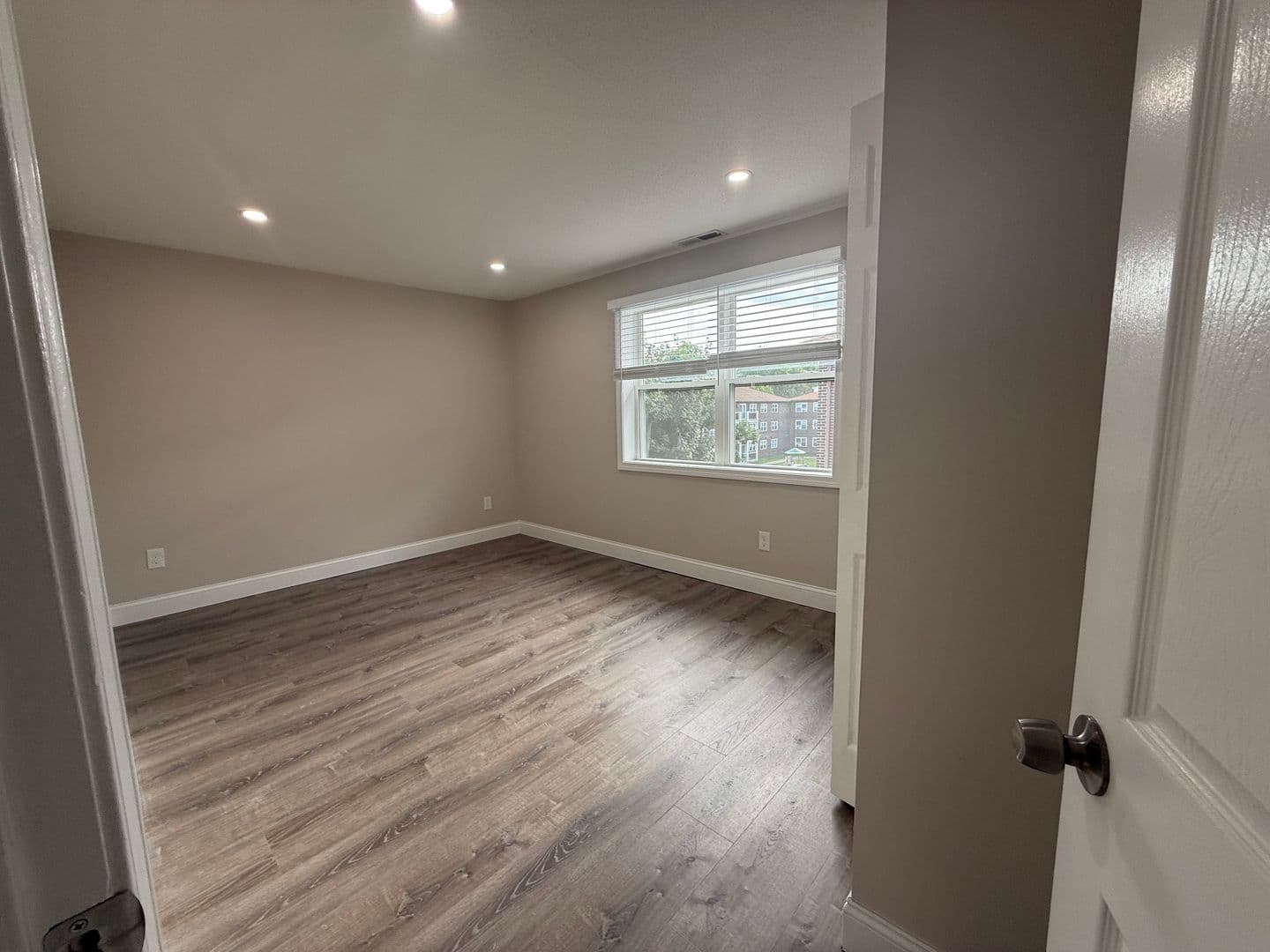 Billerica Apartment: 13-27 Kenmar Drive