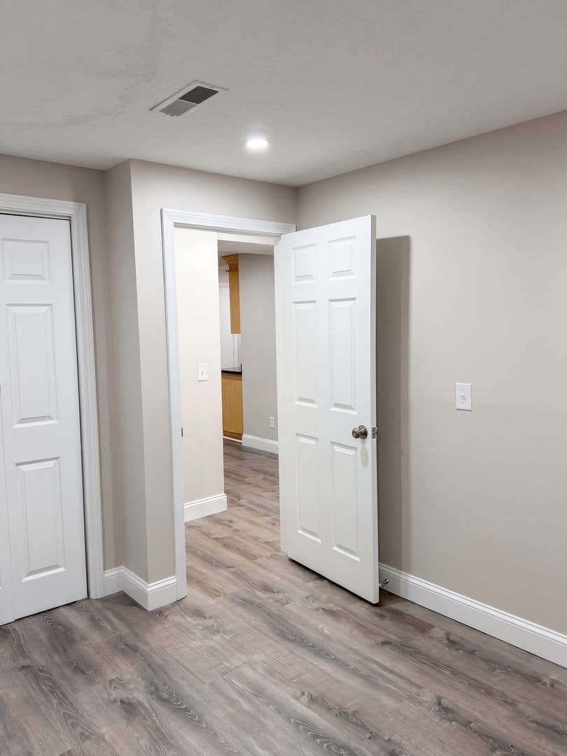 Billerica Apartment: 13-27 Kenmar Drive