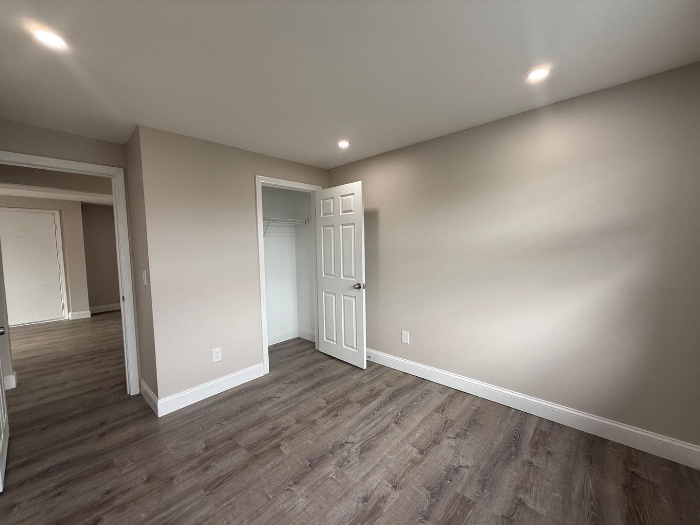 Billerica Apartment: 13-27 Kenmar Drive