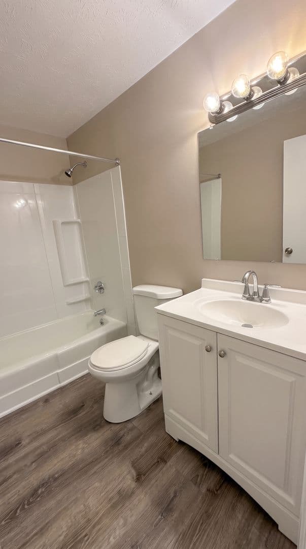 Leominster Apartment: 47 Princeton Street