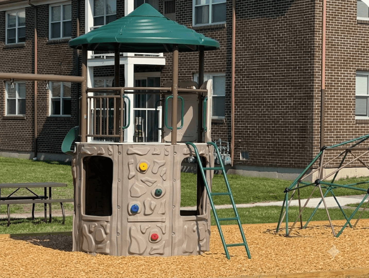 Billerica Apartment: 13-27 Kenmar Drive
