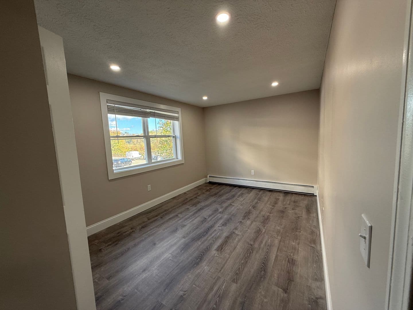 Billerica Apartment: 13-27 Kenmar Drive