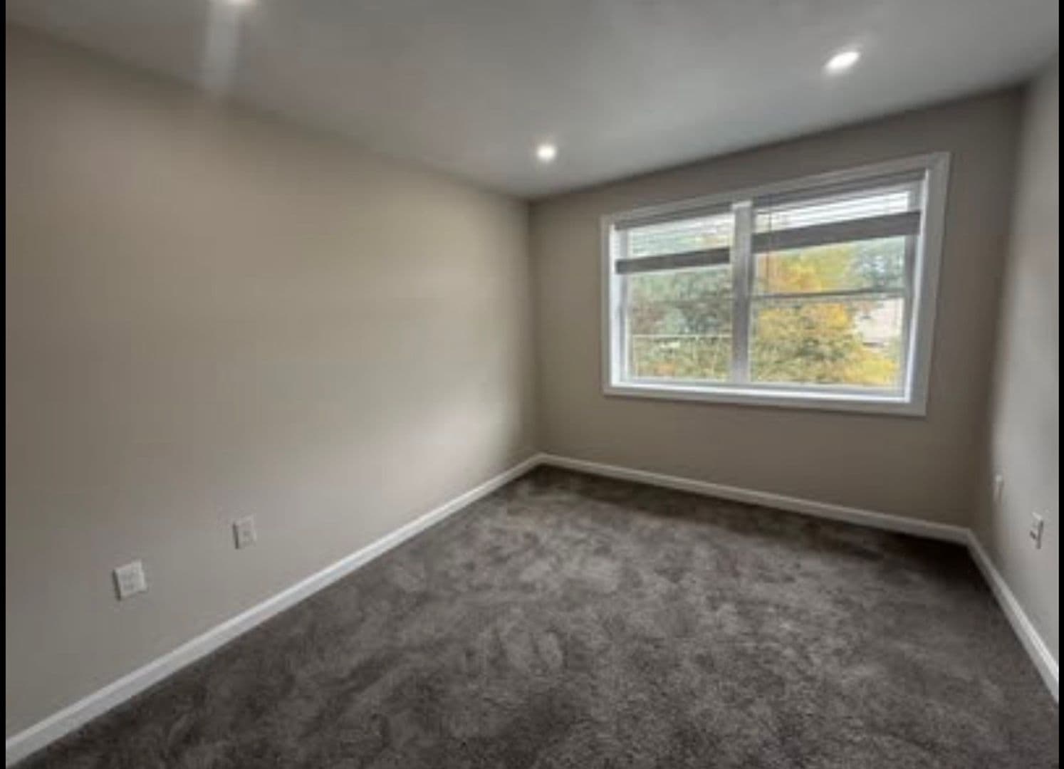 Billerica Apartment: 13-27 Kenmar Drive