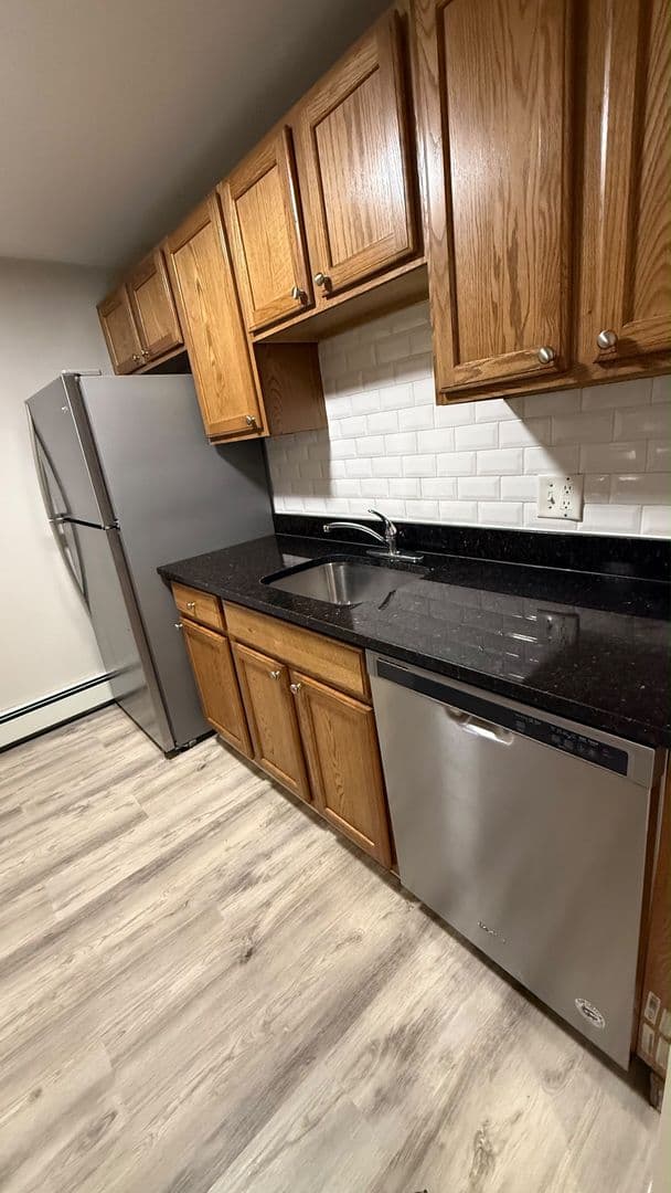 Leominster Apartment: 47 Princeton Street