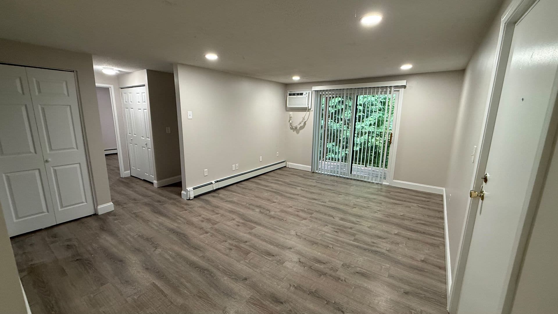 Leominster Apartment: 47 Princeton Street