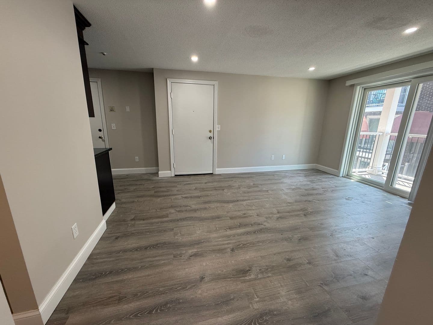 Billerica Apartment: 13-27 Kenmar Drive