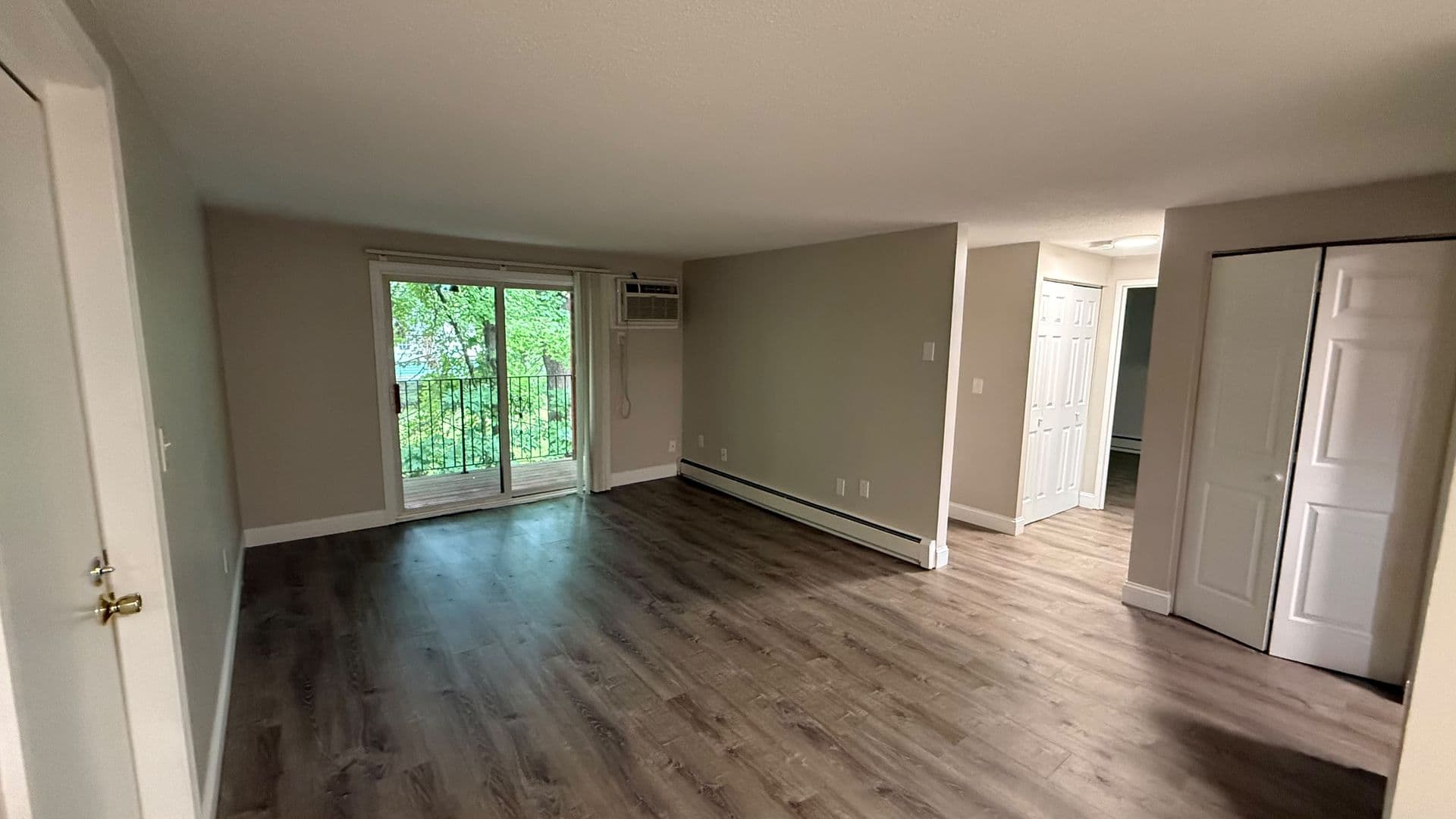 Leominster Apartment: 47 Princeton Street
