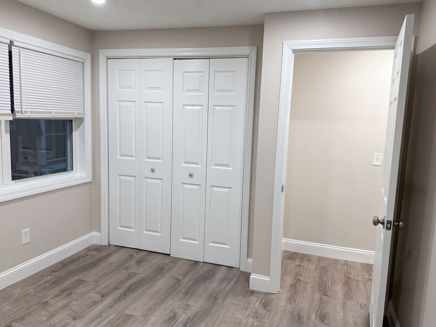 Billerica Apartment: 13-27 Kenmar Drive
