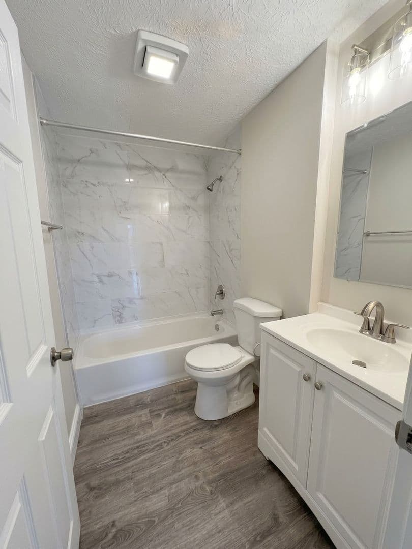 Billerica Apartment: 13-27 Kenmar Drive