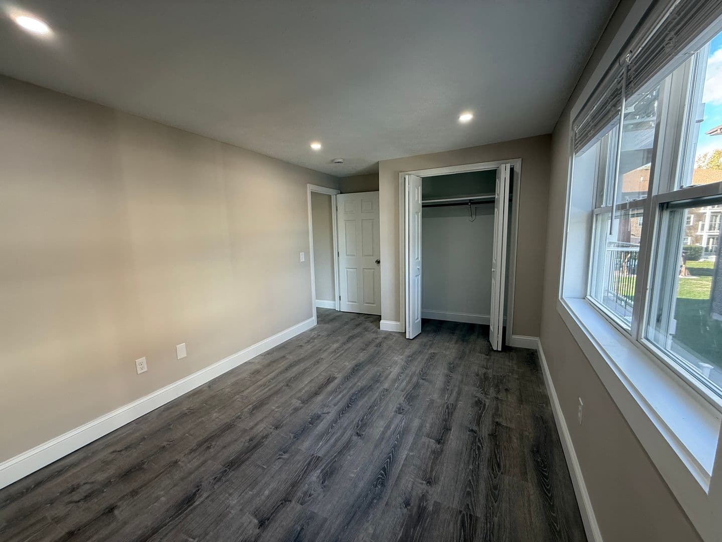 Billerica Apartment: 13-27 Kenmar Drive