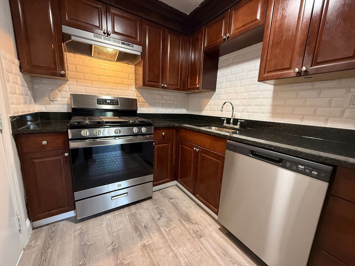 Billerica Apartment: 13-27 Kenmar Drive