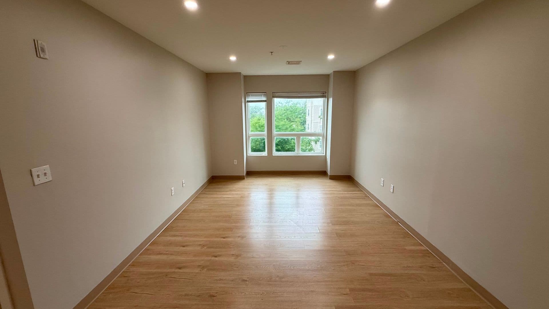 Attleboro Apartment: 75 South Main St