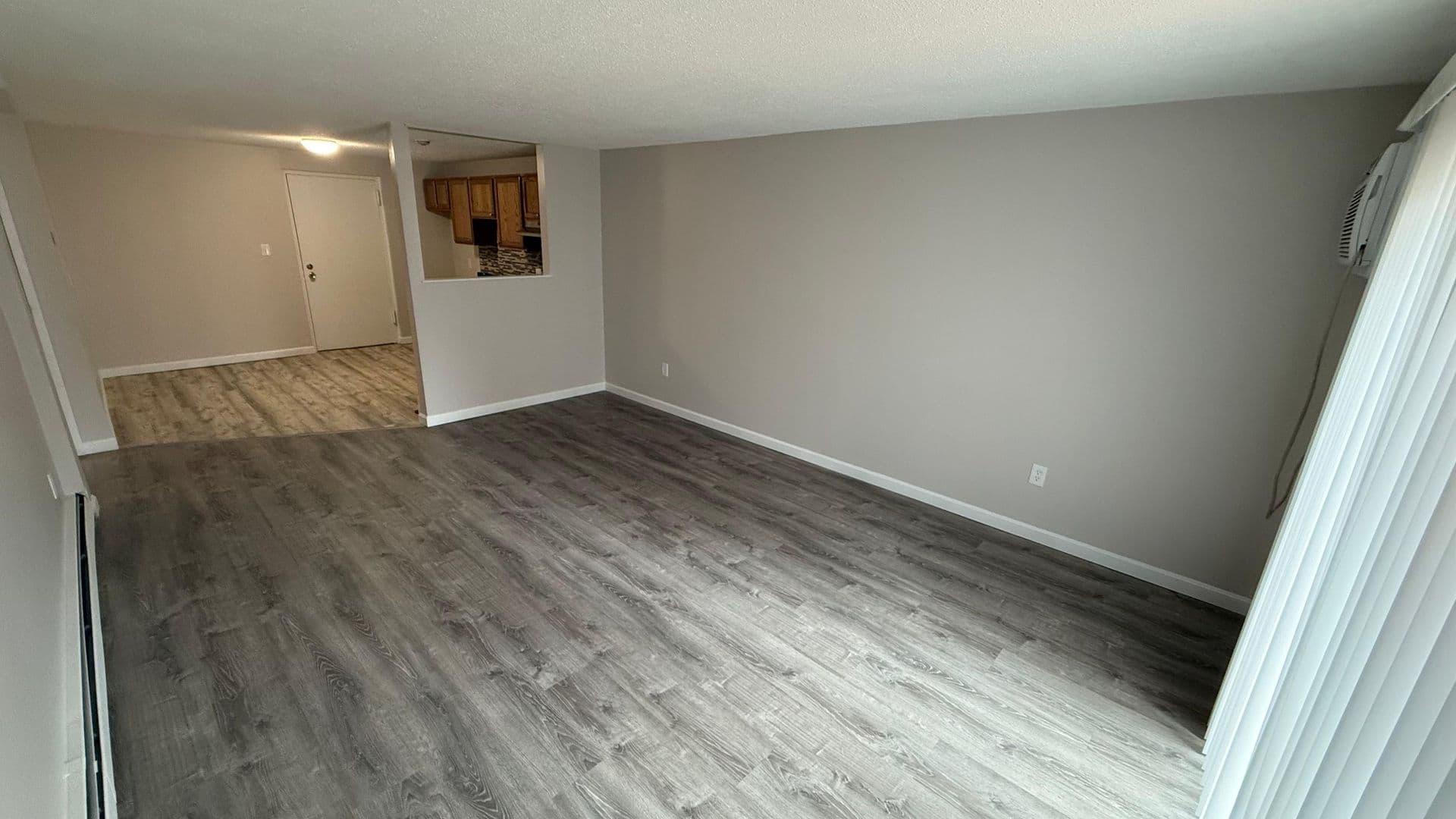 Leominster Apartment: 47 Princeton Street