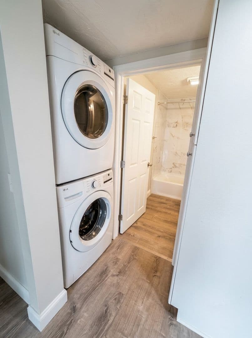 Billerica Apartment: 13-27 Kenmar Drive