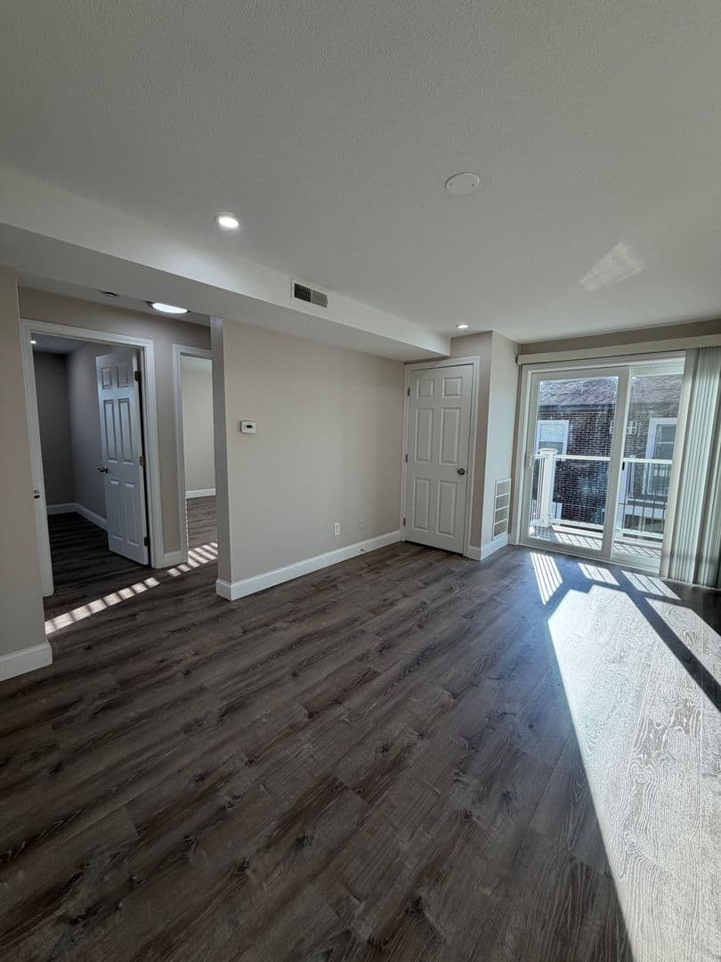 Billerica Apartment: 13-27 Kenmar Drive