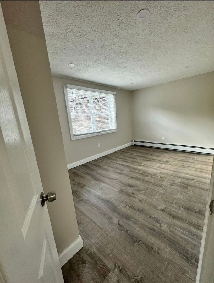 Billerica Apartment: 13-27 Kenmar Drive