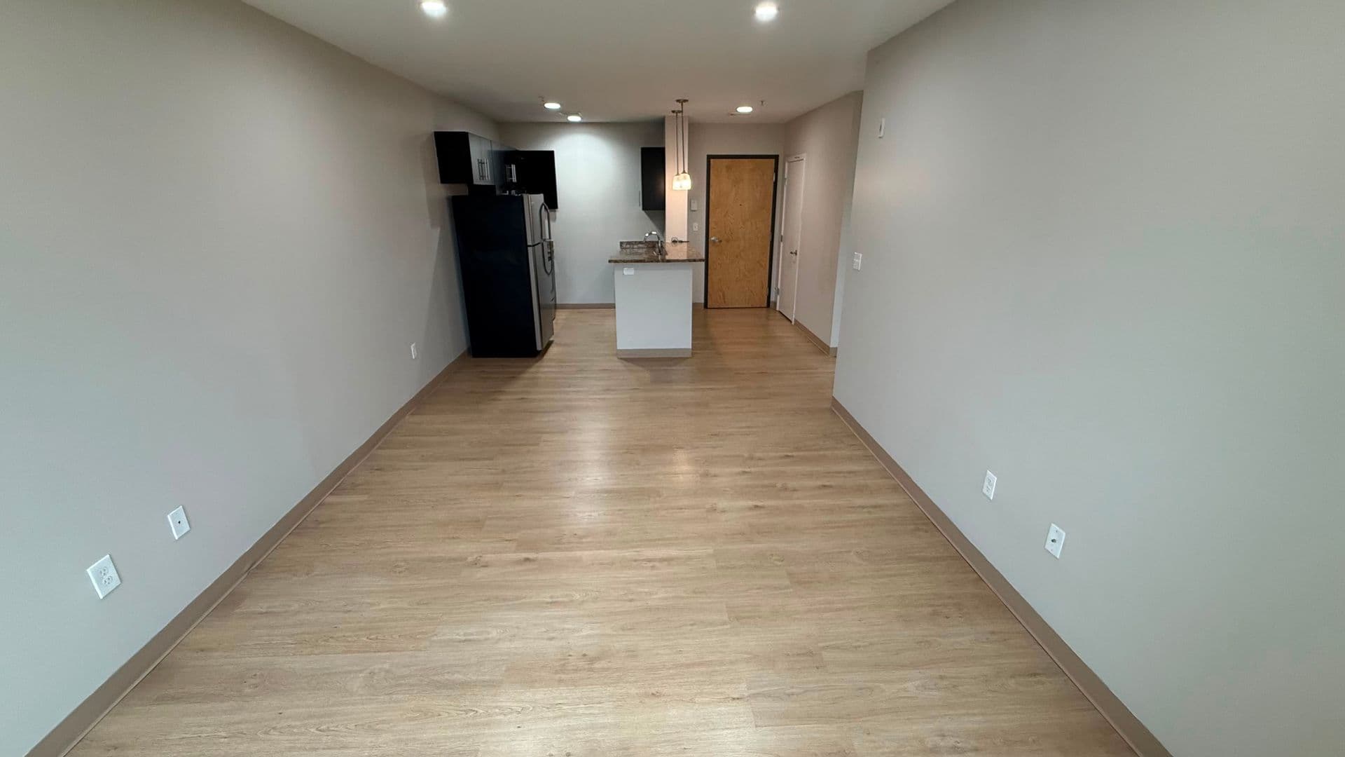 Attleboro Apartment: 75 South Main St