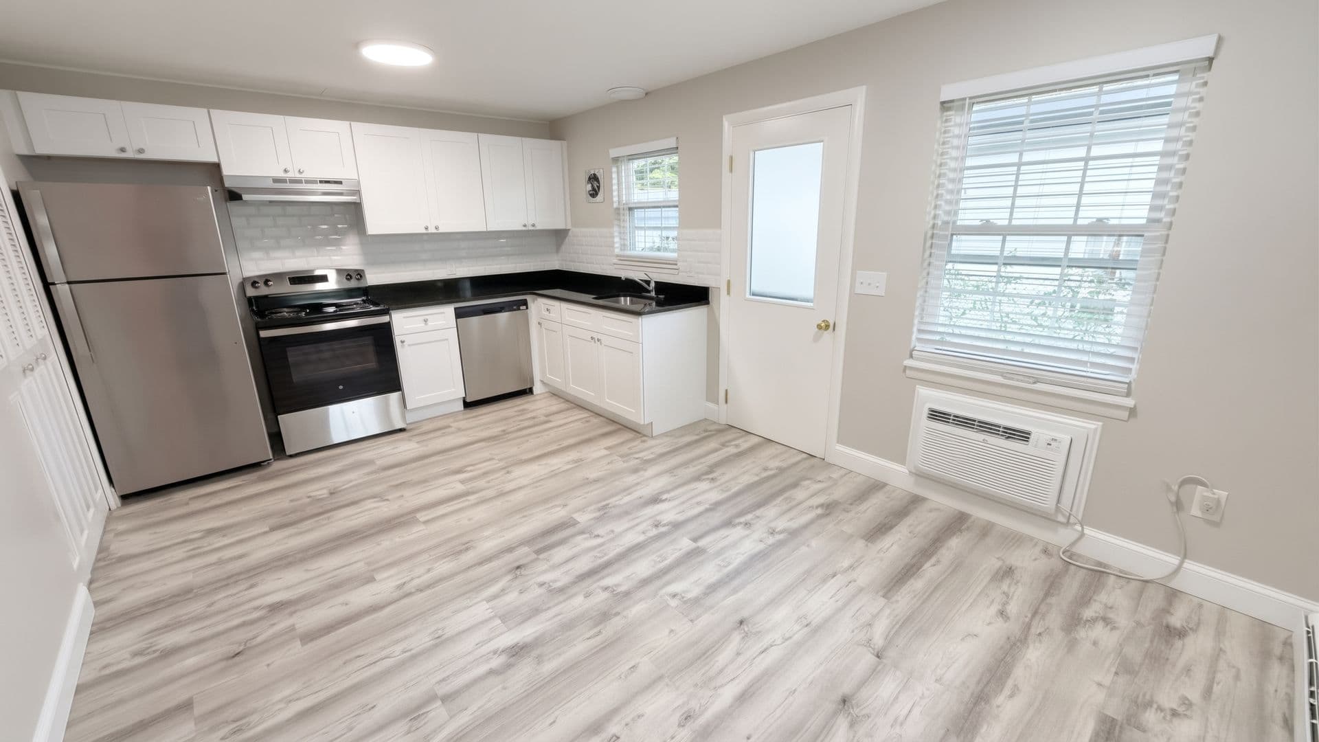 Leominster Apartment: 221 West Street