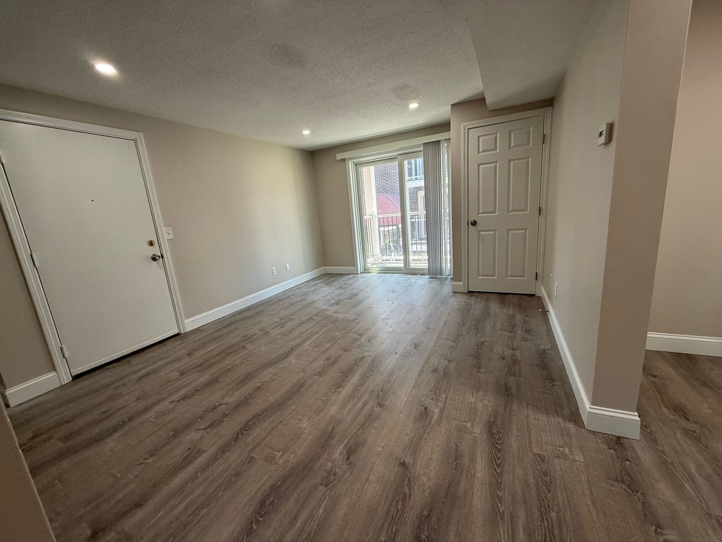 Billerica Apartment: 13-27 Kenmar Drive