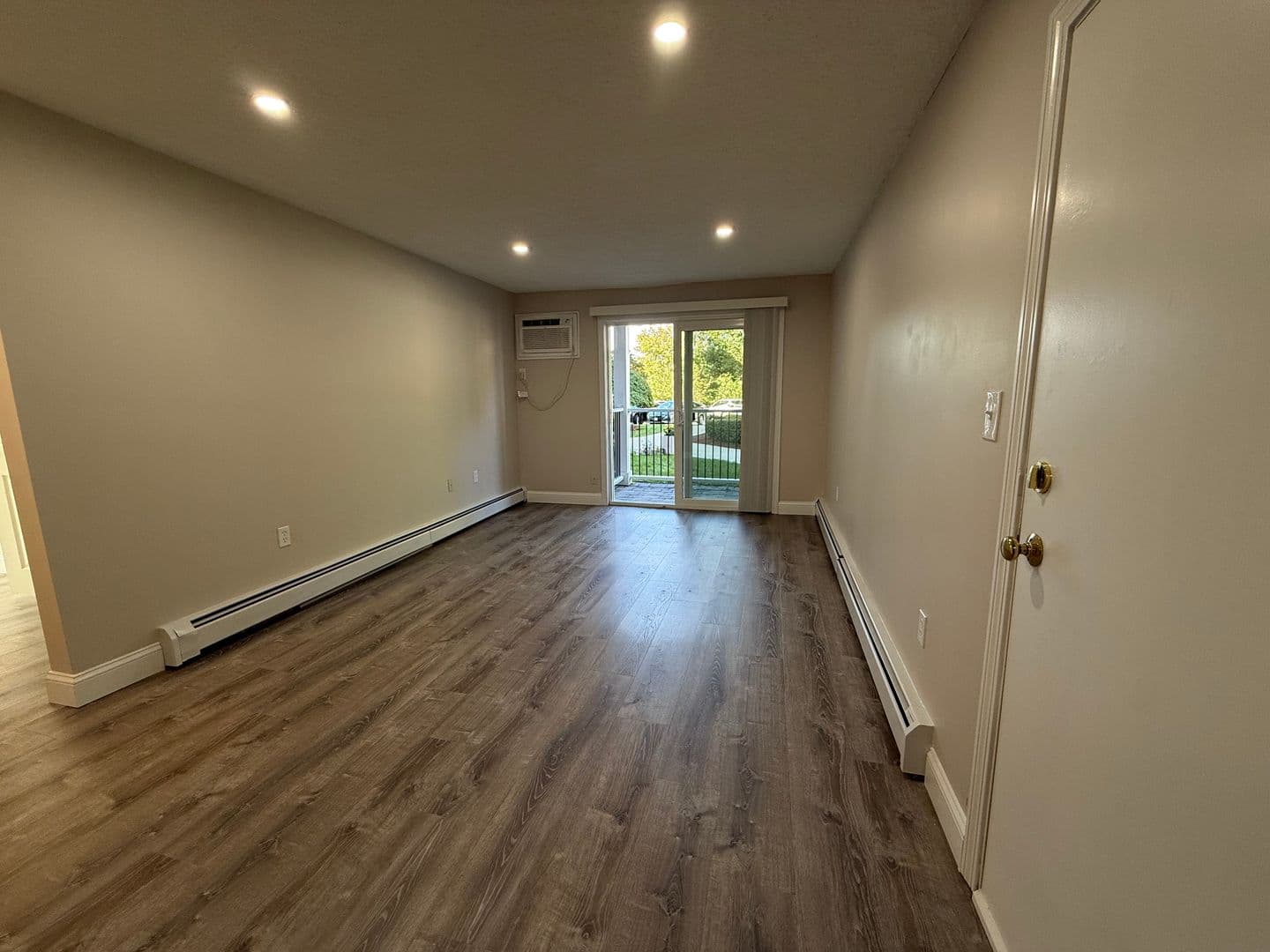 Billerica Apartment: 13-27 Kenmar Drive