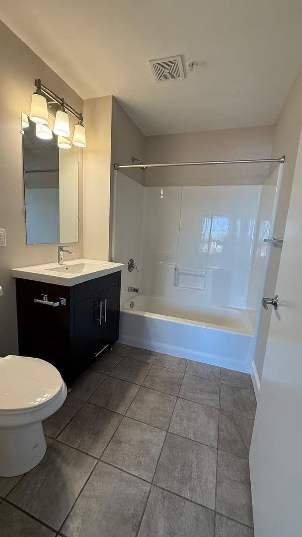 Attleboro Apartment: 75 South Main St