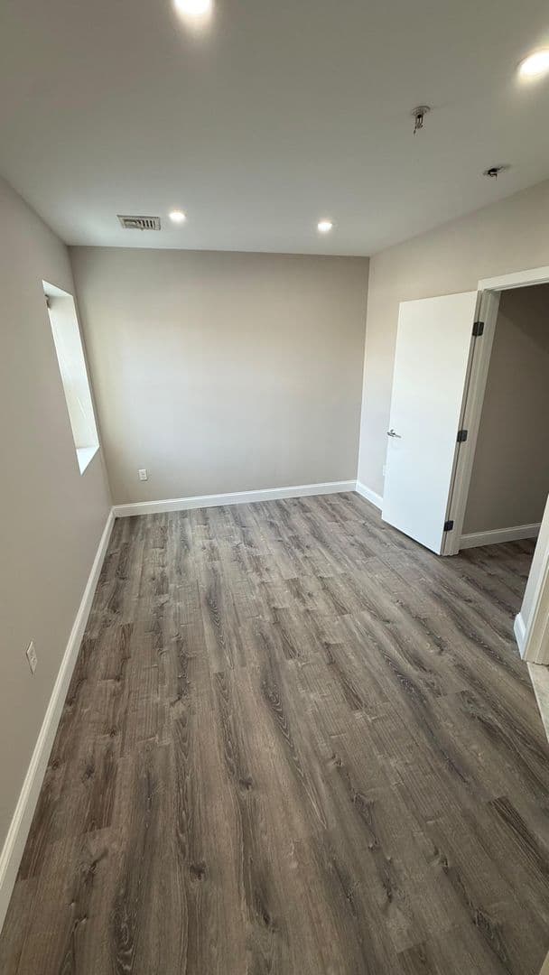 Attleboro Apartment: 75 South Main St