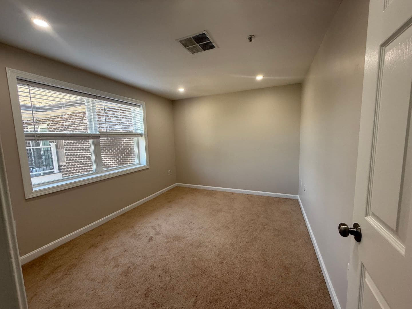 Billerica Apartment: 13-27 Kenmar Drive