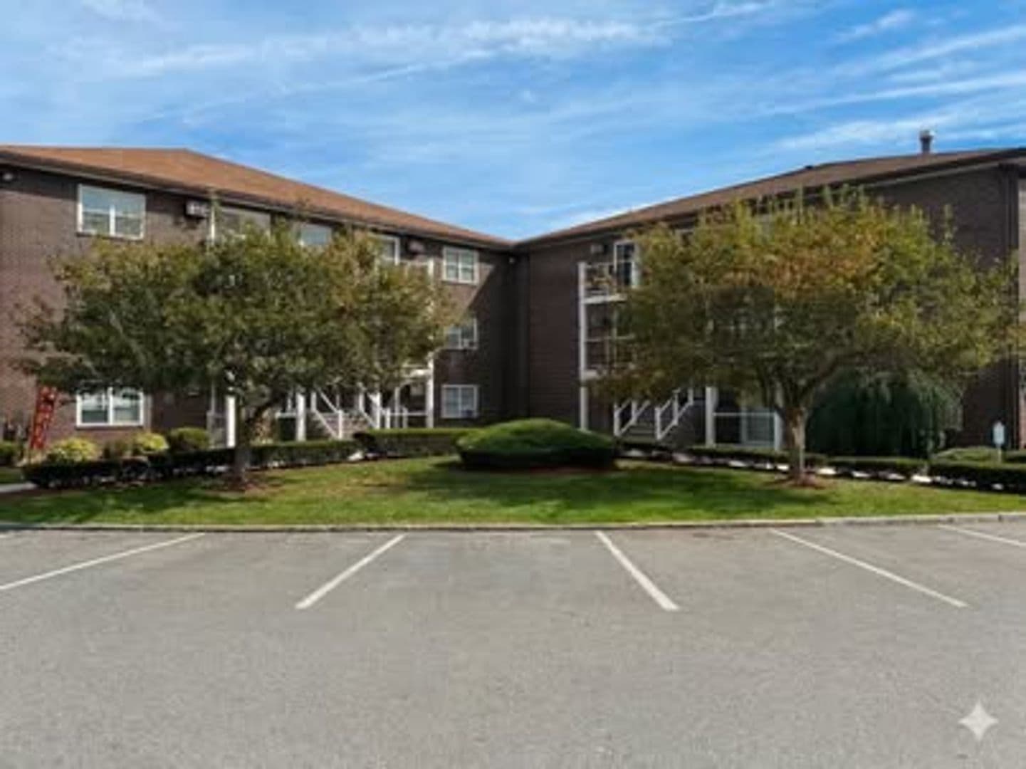 Billerica Apartment: 13-27 Kenmar Drive