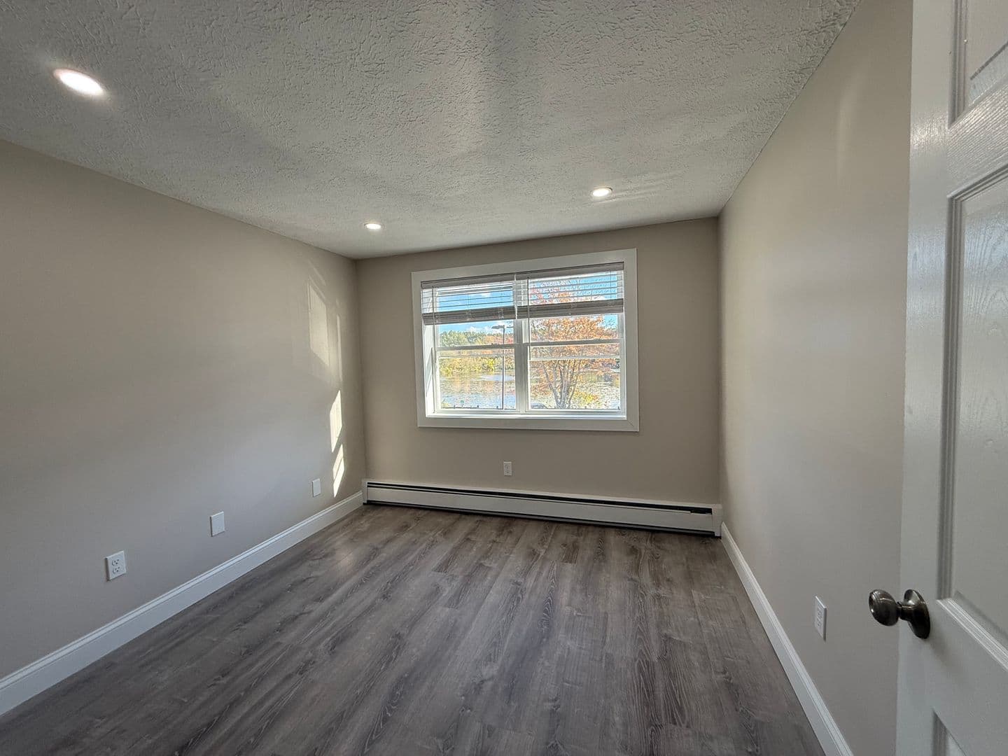 Billerica Apartment: 13-27 Kenmar Drive