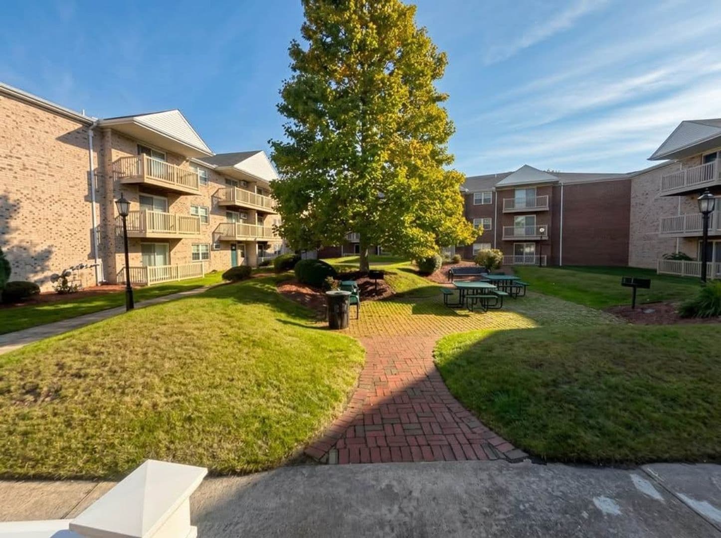 Billerica Apartment: 13-27 Kenmar Drive