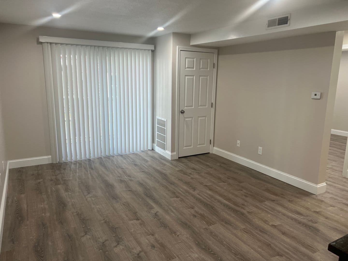 Billerica Apartment: 13-27 Kenmar Drive