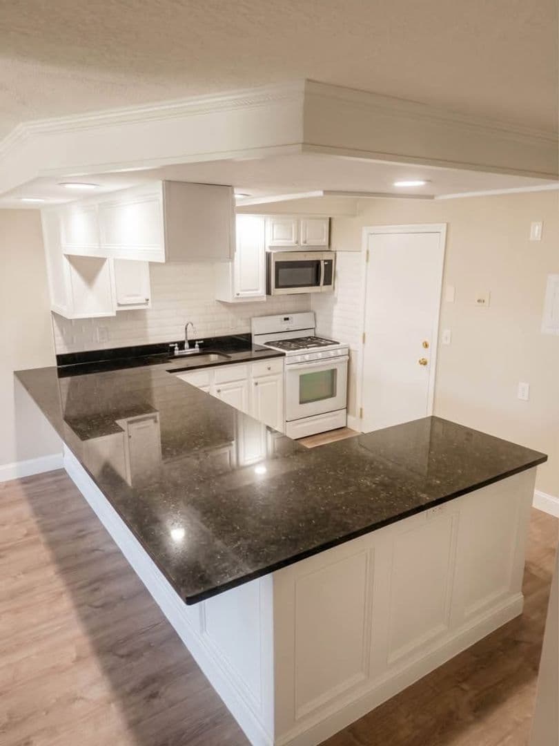 Billerica Apartment: 13-27 Kenmar Drive