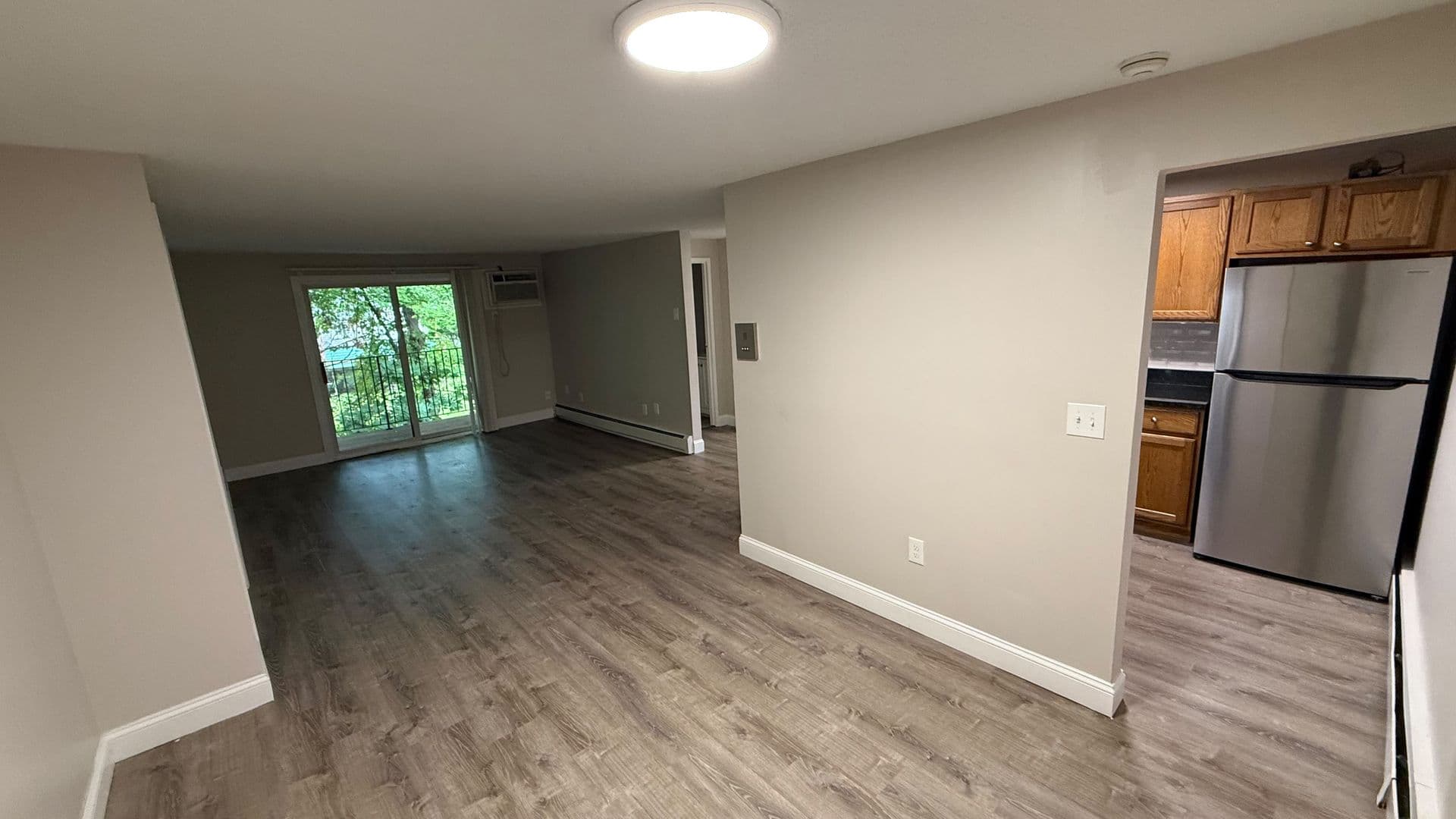 Leominster Apartment: 47 Princeton Street
