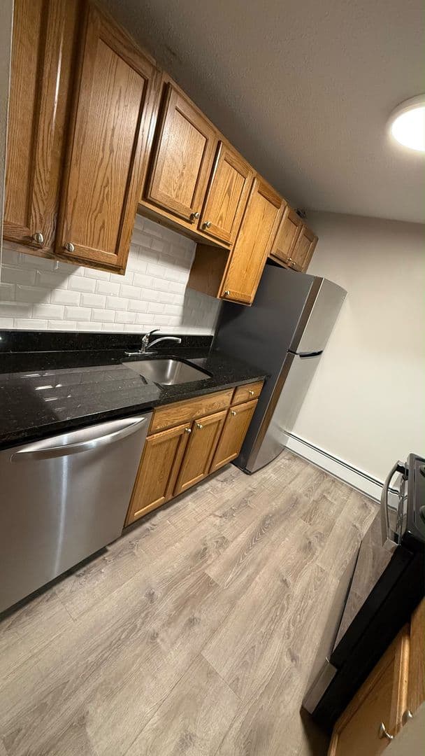 Leominster Apartment: 47 Princeton Street