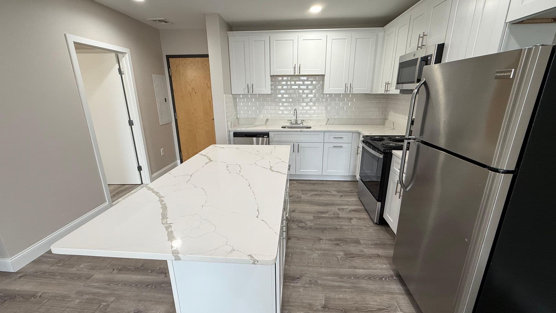Attleboro Apartment: 75 South Main St