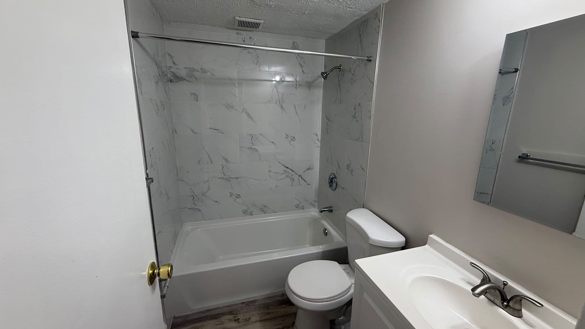Leominster Apartment: 47 Princeton Street