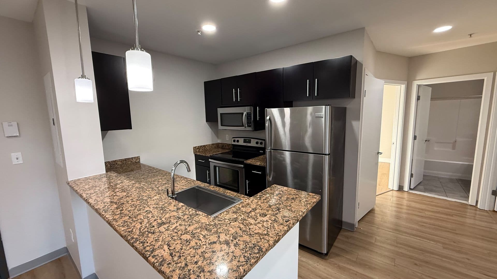 Attleboro Apartment: 75 South Main St