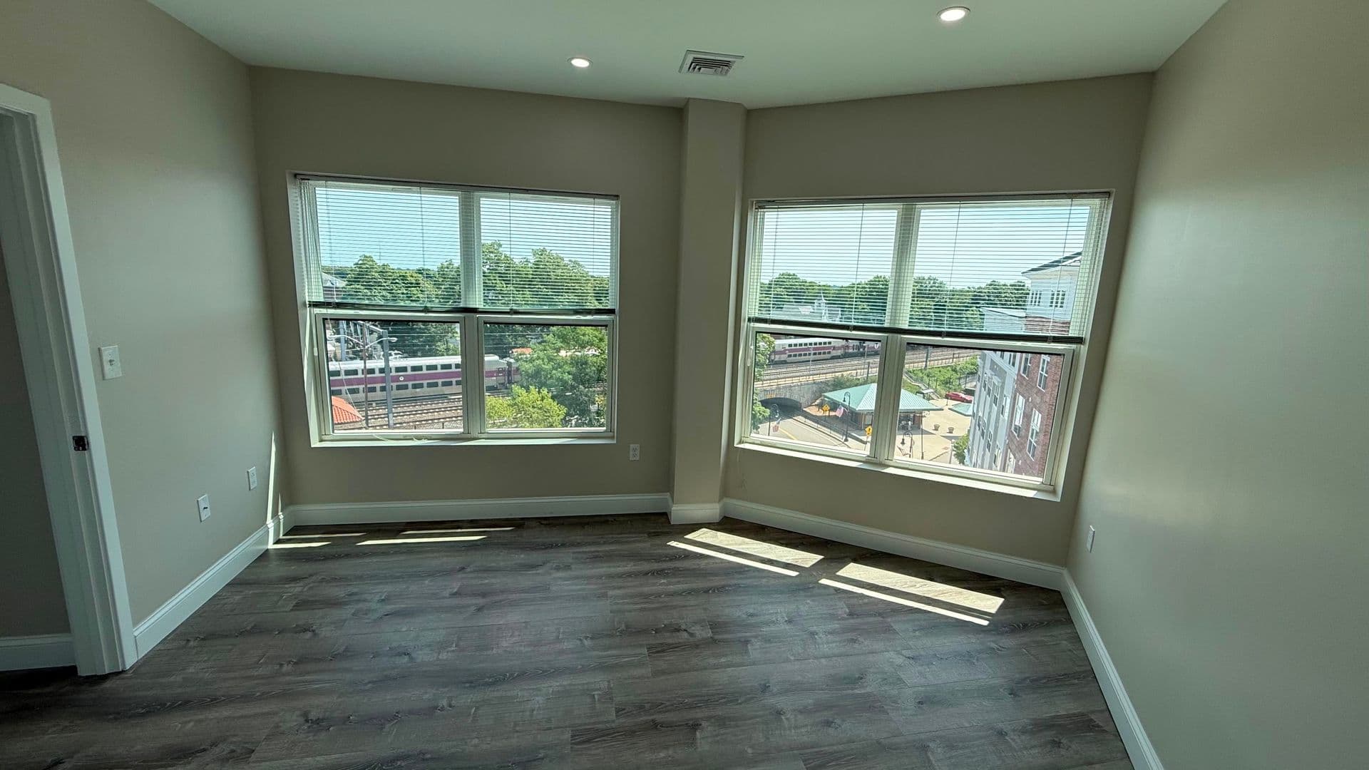 Attleboro Apartment: 75 South Main St