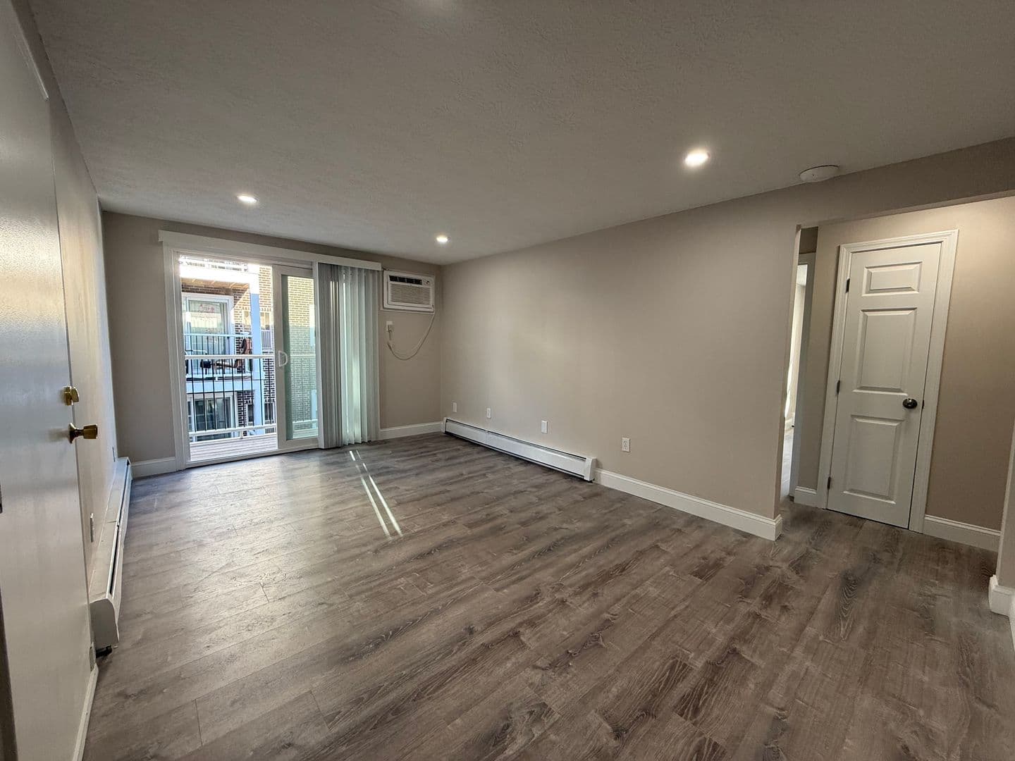 Billerica Apartment: 13-27 Kenmar Drive