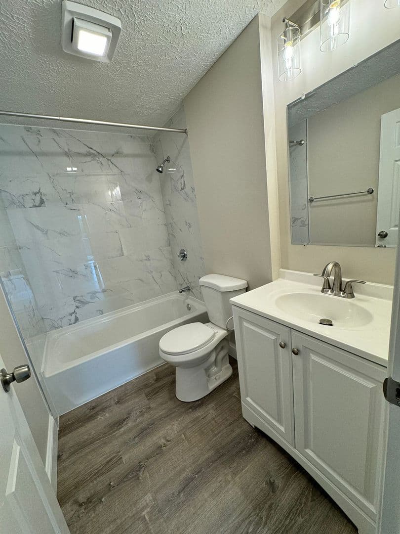 Billerica Apartment: 13-27 Kenmar Drive