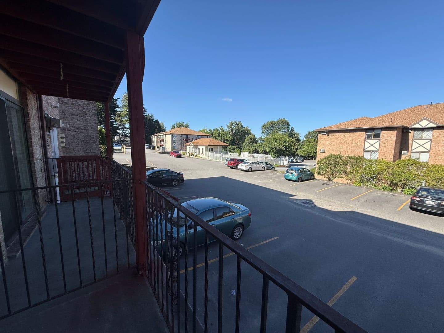 Leominster Apartment: 47 Princeton Street