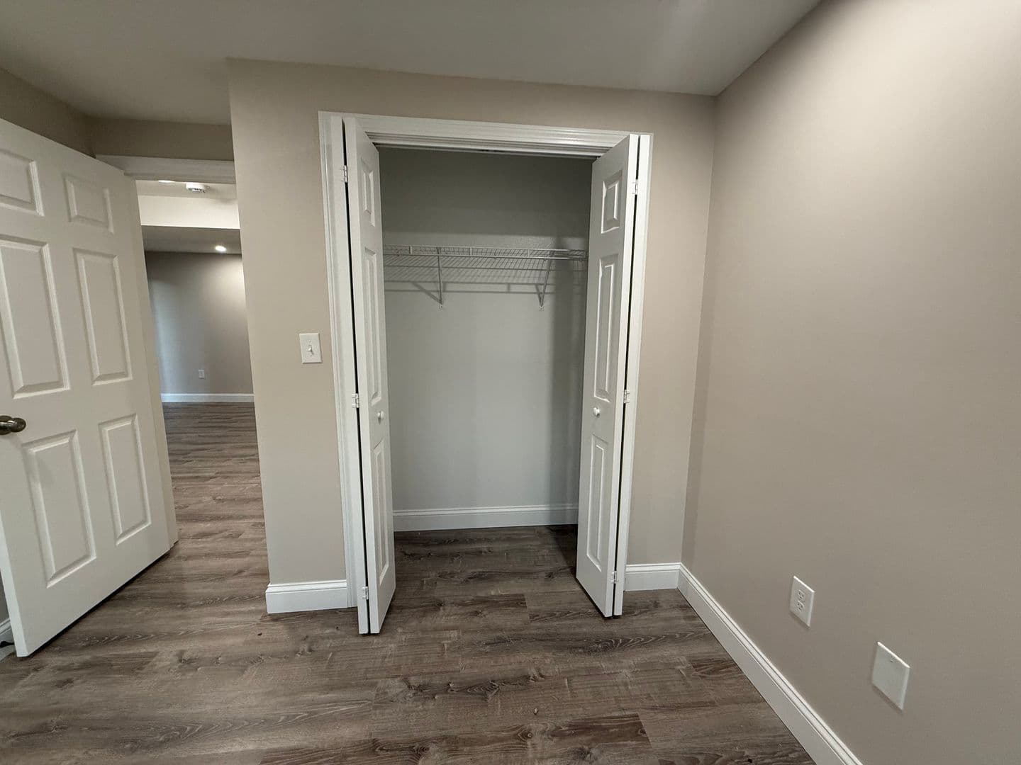 Billerica Apartment: 13-27 Kenmar Drive