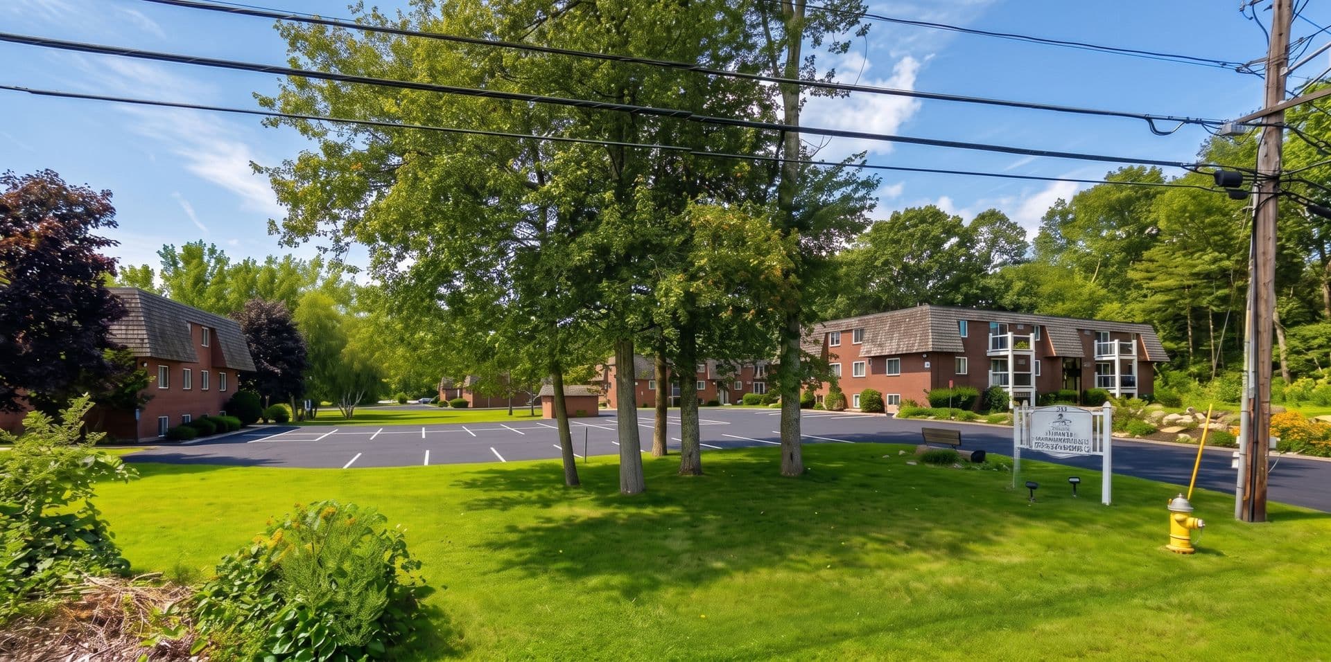 Webster Apartment: 310 Thompson Road